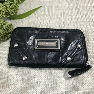 B Makowsky Leather Zip Around Wallet